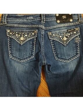 Gorgeous Miss Me Boot Embellished Back Pocket Jeans With 31” Inseam